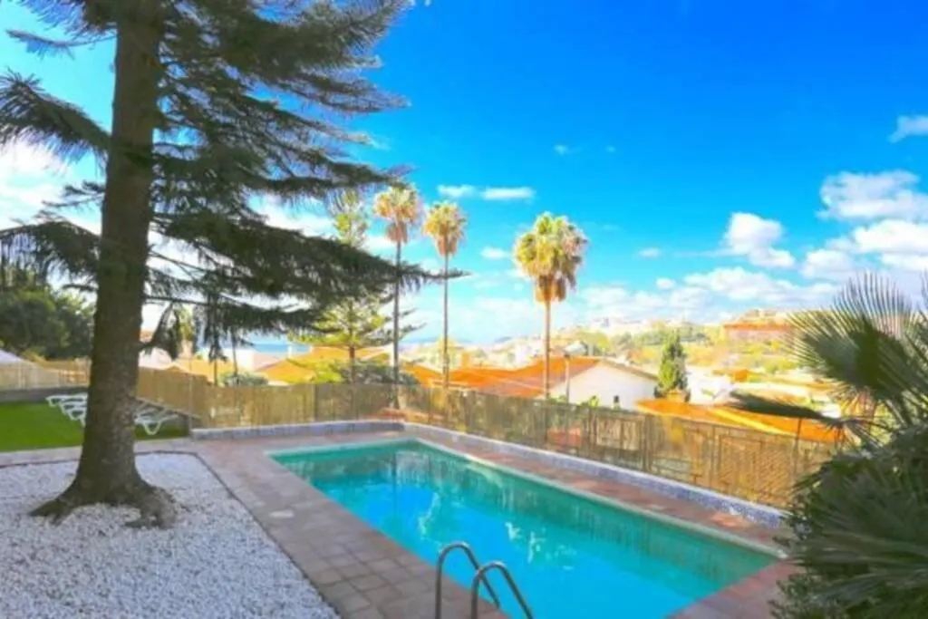 Villa Cerca De La Playa,Piscina Privada,Bbq Malaga